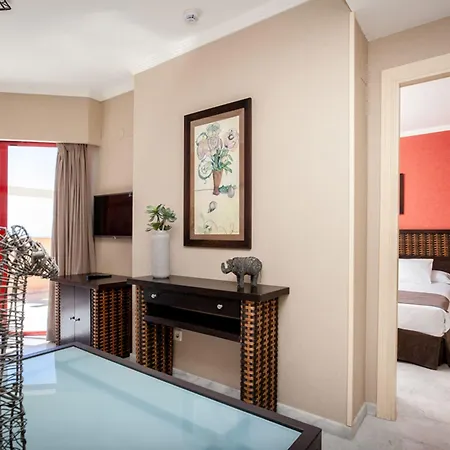 World Polynesia 4*