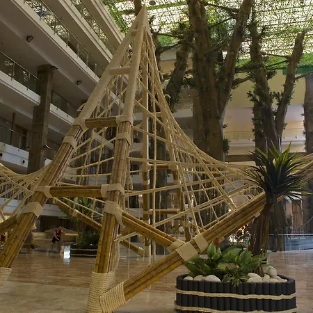 World Polynesia Hotel 4*